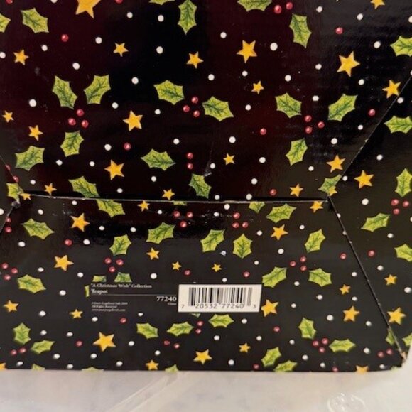 Mary Engelbreit “A Christmas Wish” Teapot (2000), Item #77240 UPC: 720532772403 - Picture 2 of 2